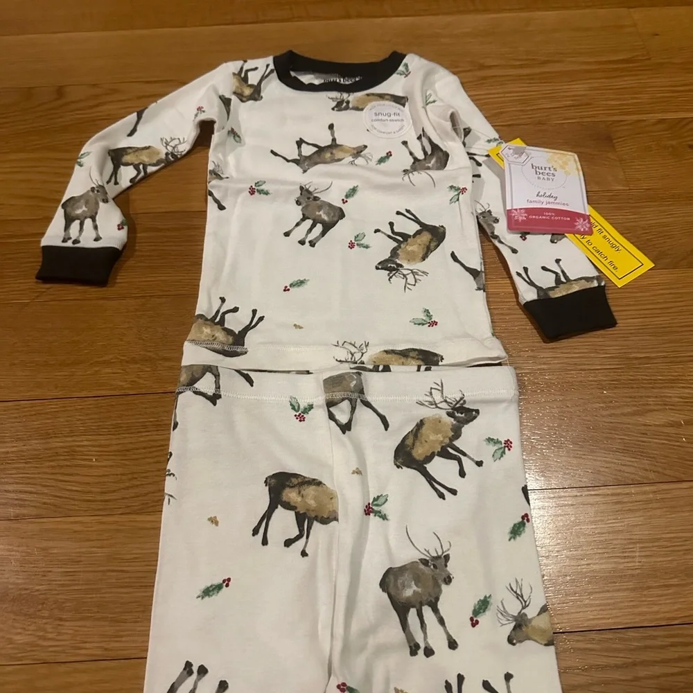 BURT’S BEE kids HOLIDAY JAMMIES